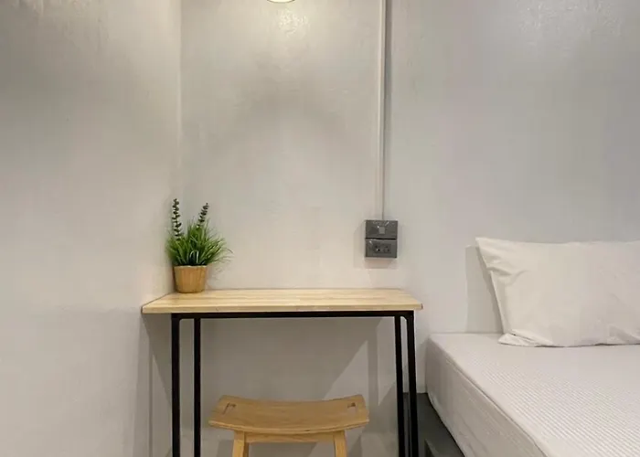 エカネック *